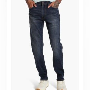Lucky Brand Men’s 121 Slim fit straight jeans, Size 29/30, dark wash